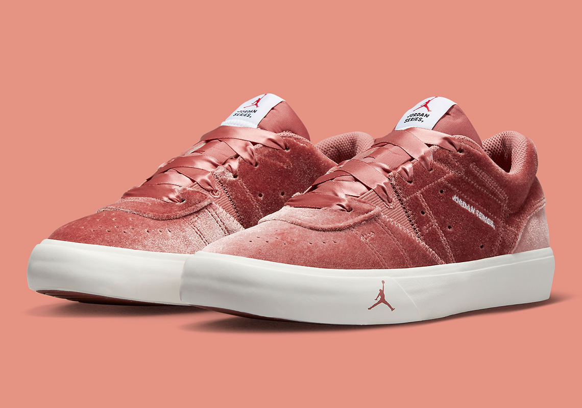 Elegant Pink Velvet Covers The Jordan Series For Women