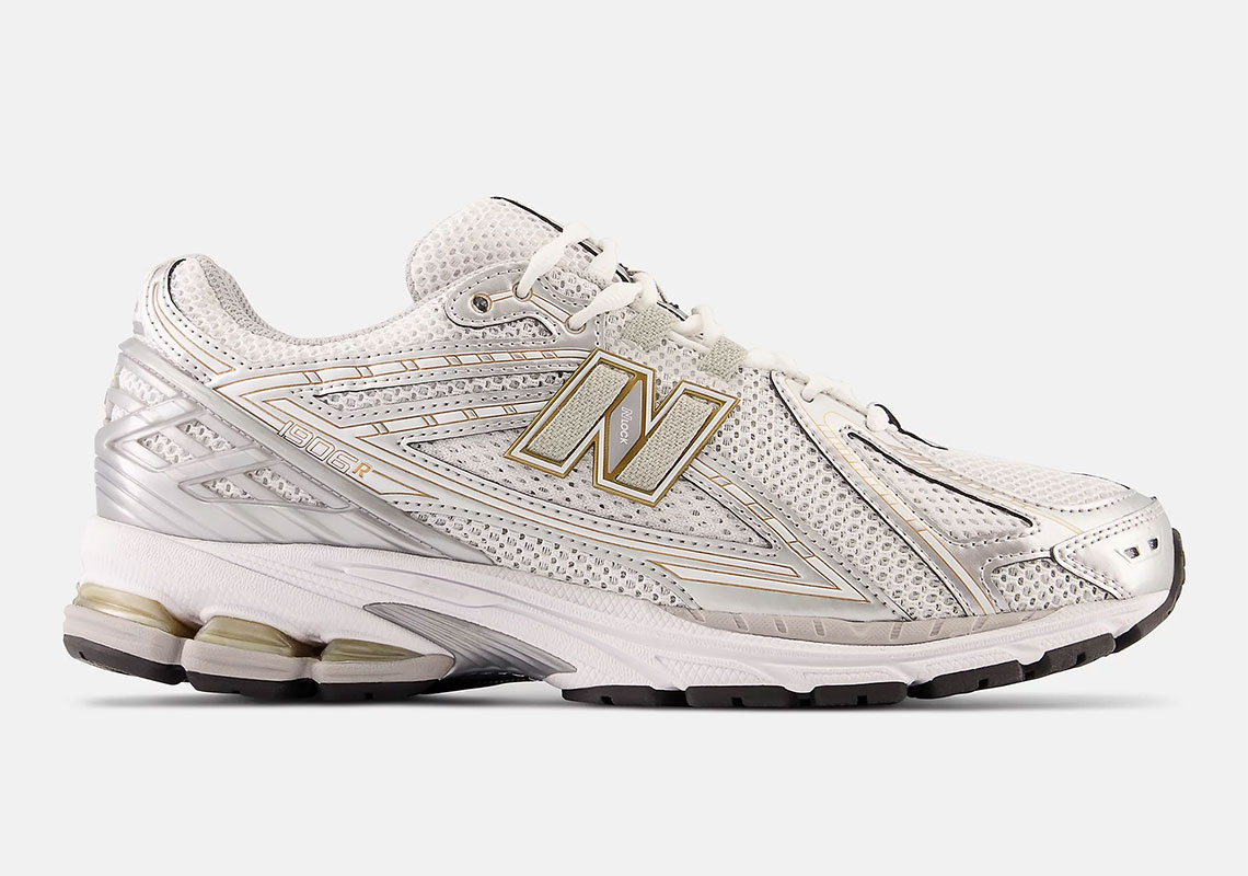 送料無料 非冷凍品同梱不可 New Balance M2002RLY 23.0 ニューバランス