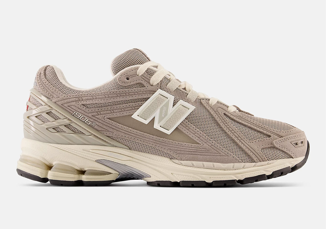 エクルベージュ New Balance M2002RLY 23.0 ニューバランス 1906R