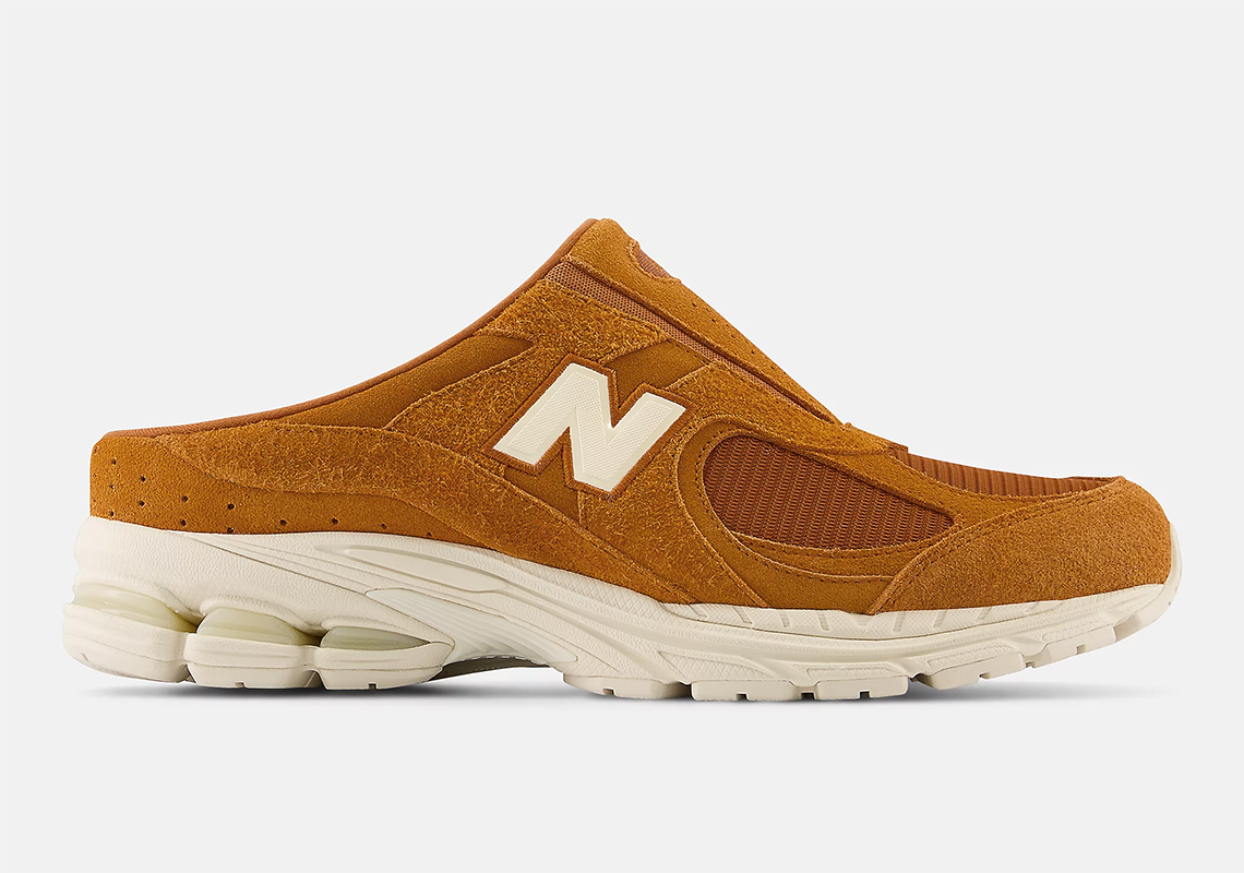 New Balance 2002R Mule 2022 2023 Releases | SneakerNews.com