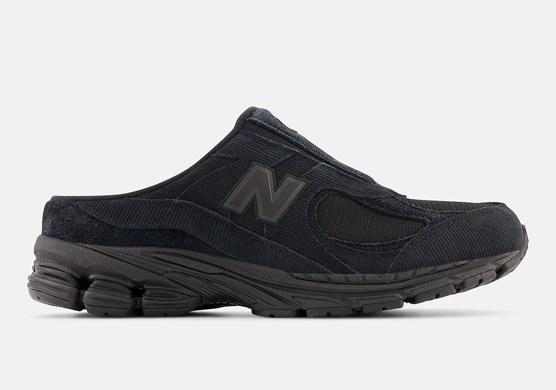 New Balance 2002R Mule 2022 2023 Releases | SneakerNews.com