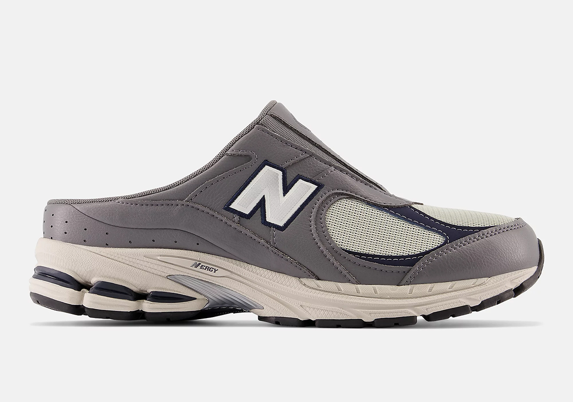 New Balance 2002R Mule 2022 2023 Releases | SneakerNews.com