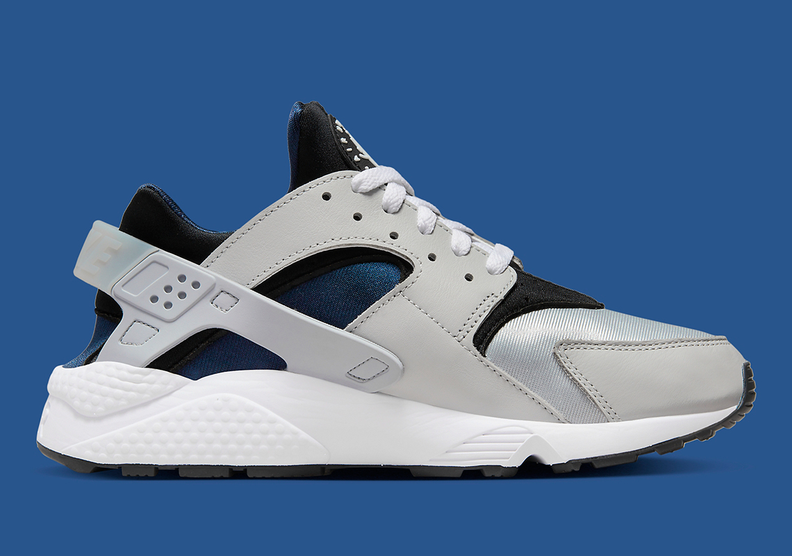 nike huarache grey and blue