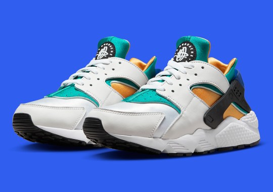 The Original “Emerald/Resin” Colorway Of The Nike Air Huarache Is Returning