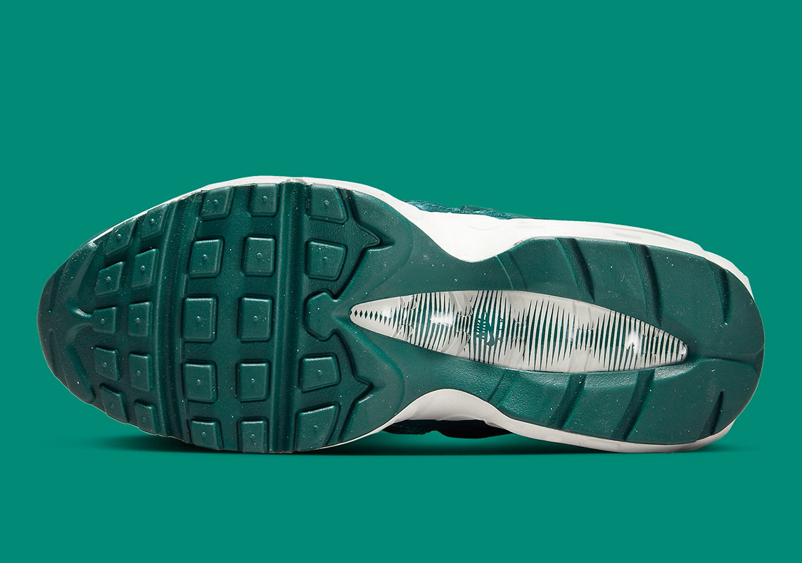 Nike Air Max 95 Green Velvet Release Date 5