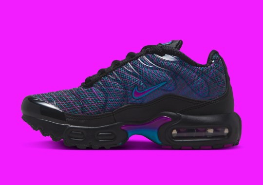 The Nike inside Air Max Plus Adds To Its Collection Of The Spirograph Pattern
