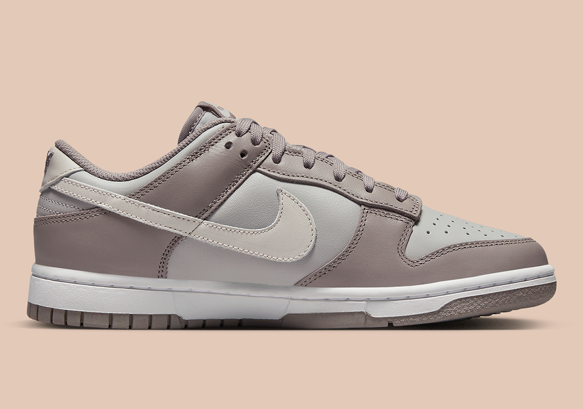 Official Photos of the Court Nike Dunk Low Chenille Swoosh Beige Fd0792 001 8