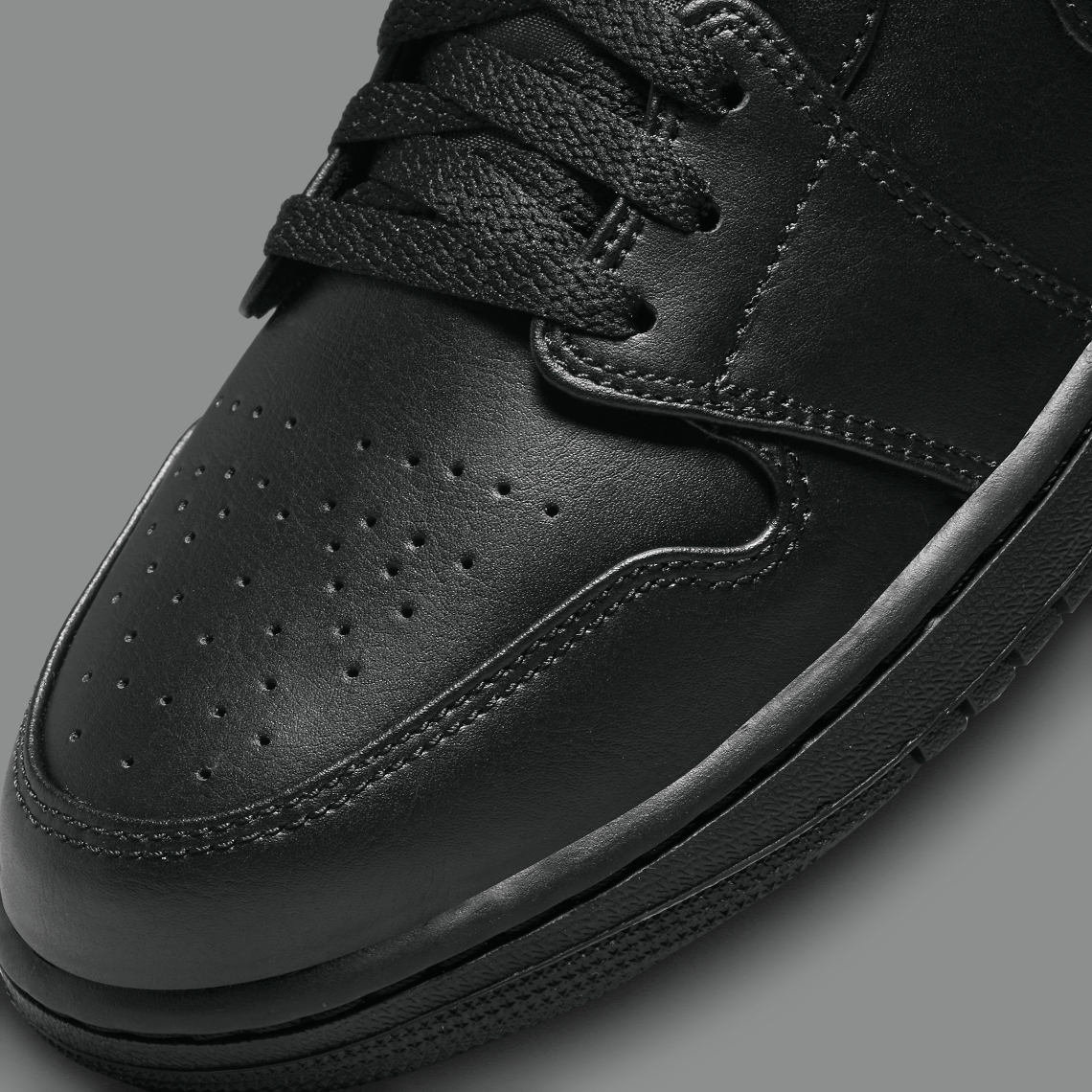 Air Jordan 1 Mid "Triple Black" 554724-093 | SneakerNews.com