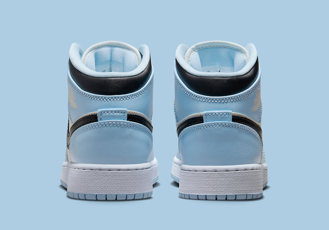 Air Jordan 1 Mid Ice Blue - Sneakers 555112-401