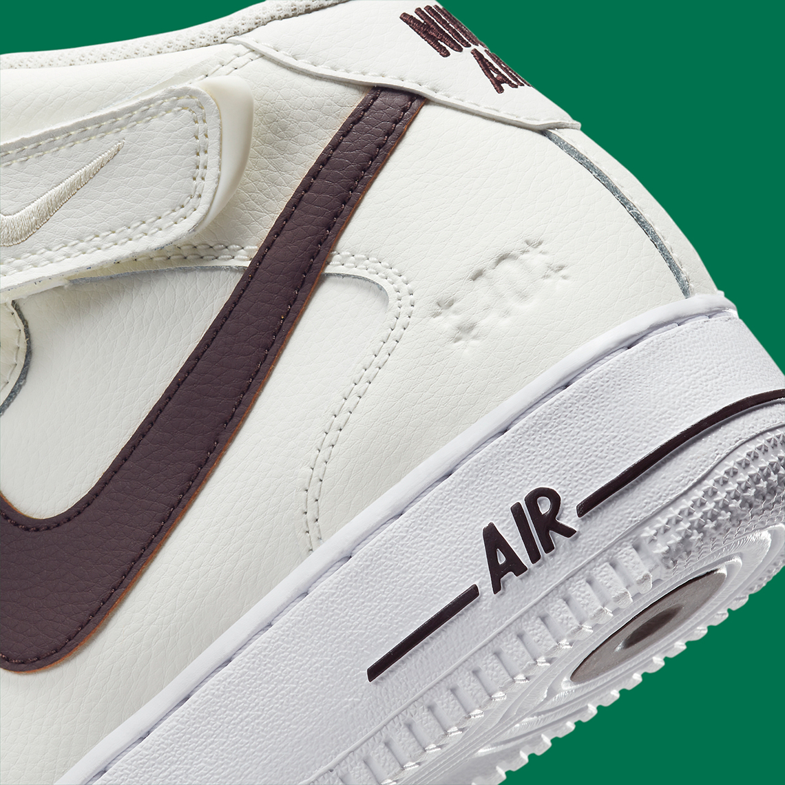 Nike Air Force 1 Mid 40th Anniversary Dr9513 100 1