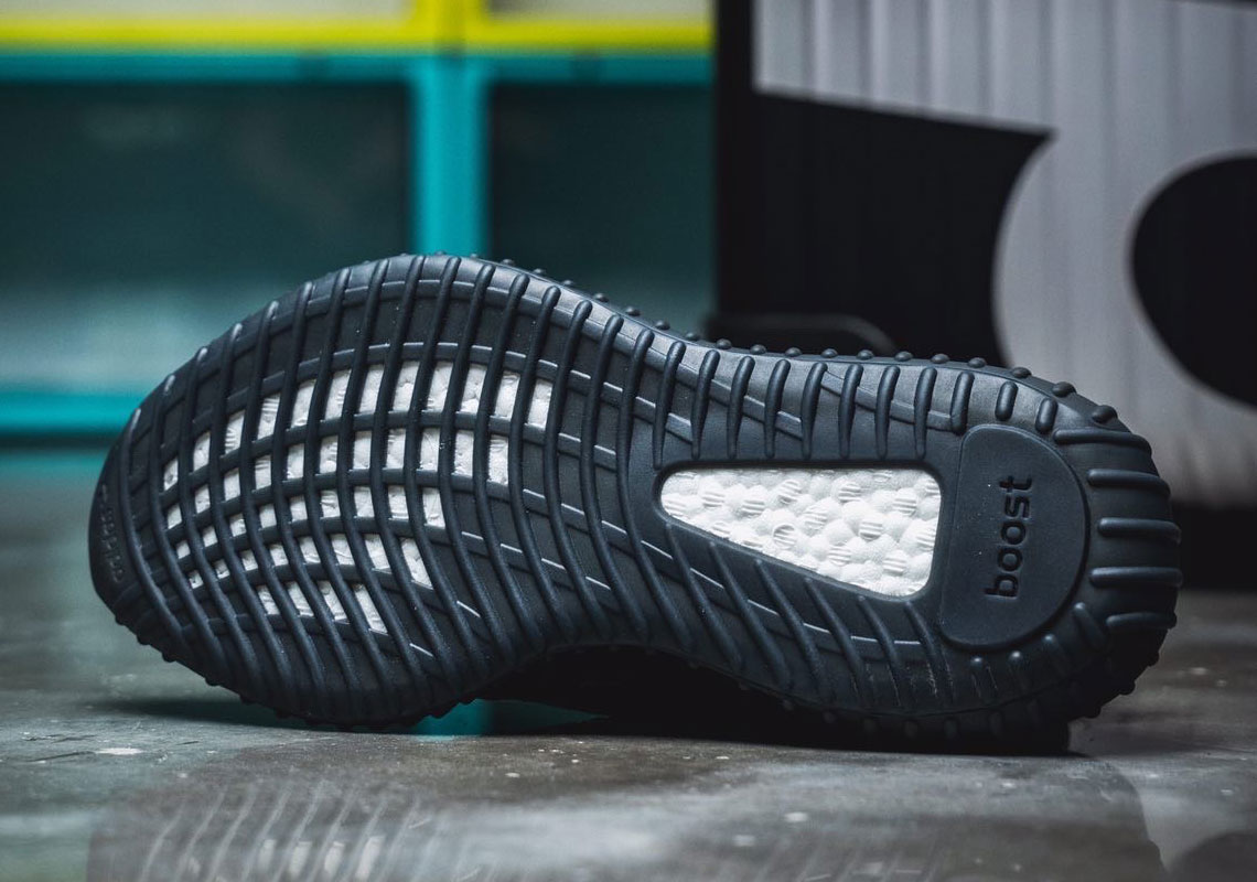 Aumentar Gastos femenino adidas Yeezy Boost 350 v2 "MX Grey" Release Date | SneakerNews.com