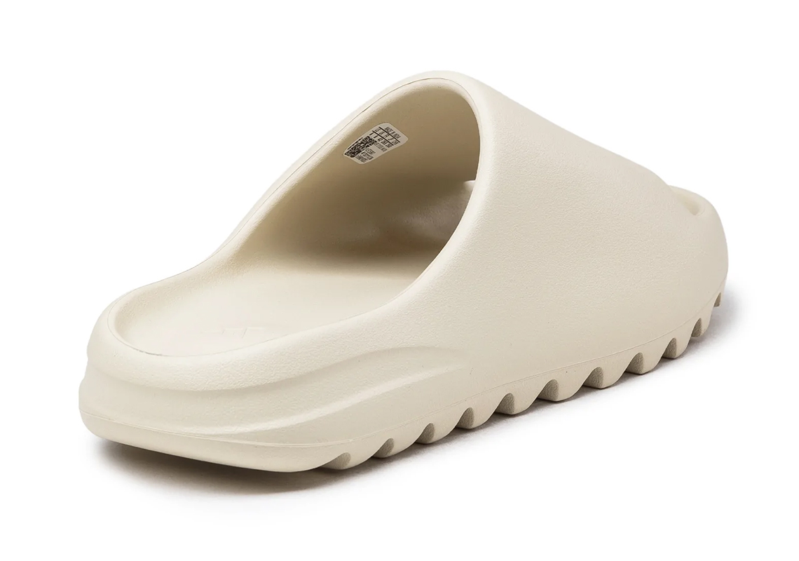 Yeezy slides hot sale bone women's