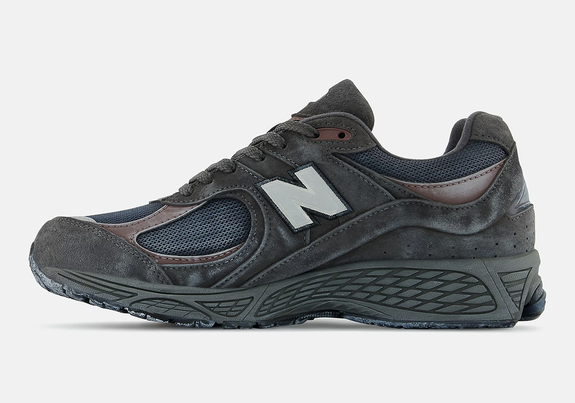 New Balance 2002r M2002rxa Magnet Mood Indigo 2