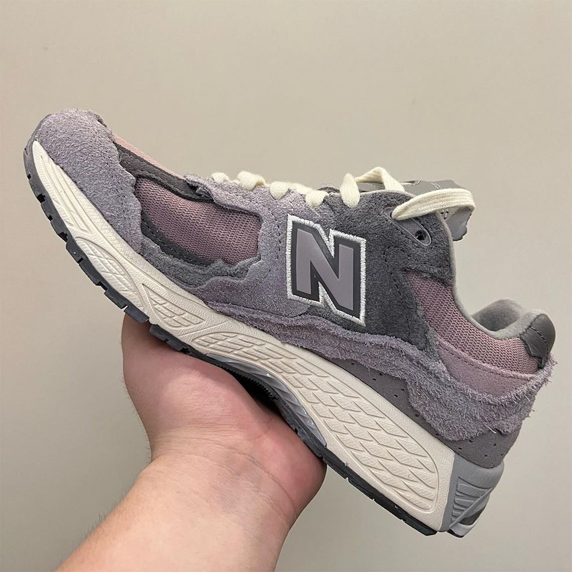 new balance 2002r protection pack mauve 3