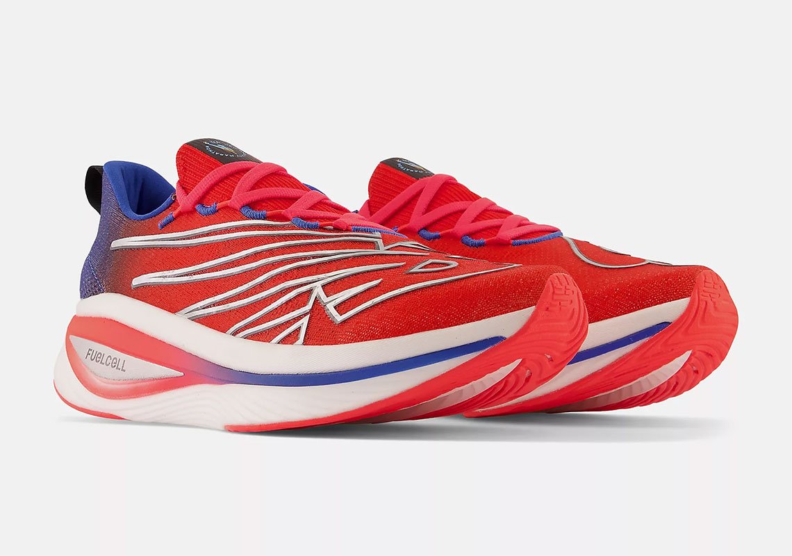 New Balance FuelCell SC Elite v3 