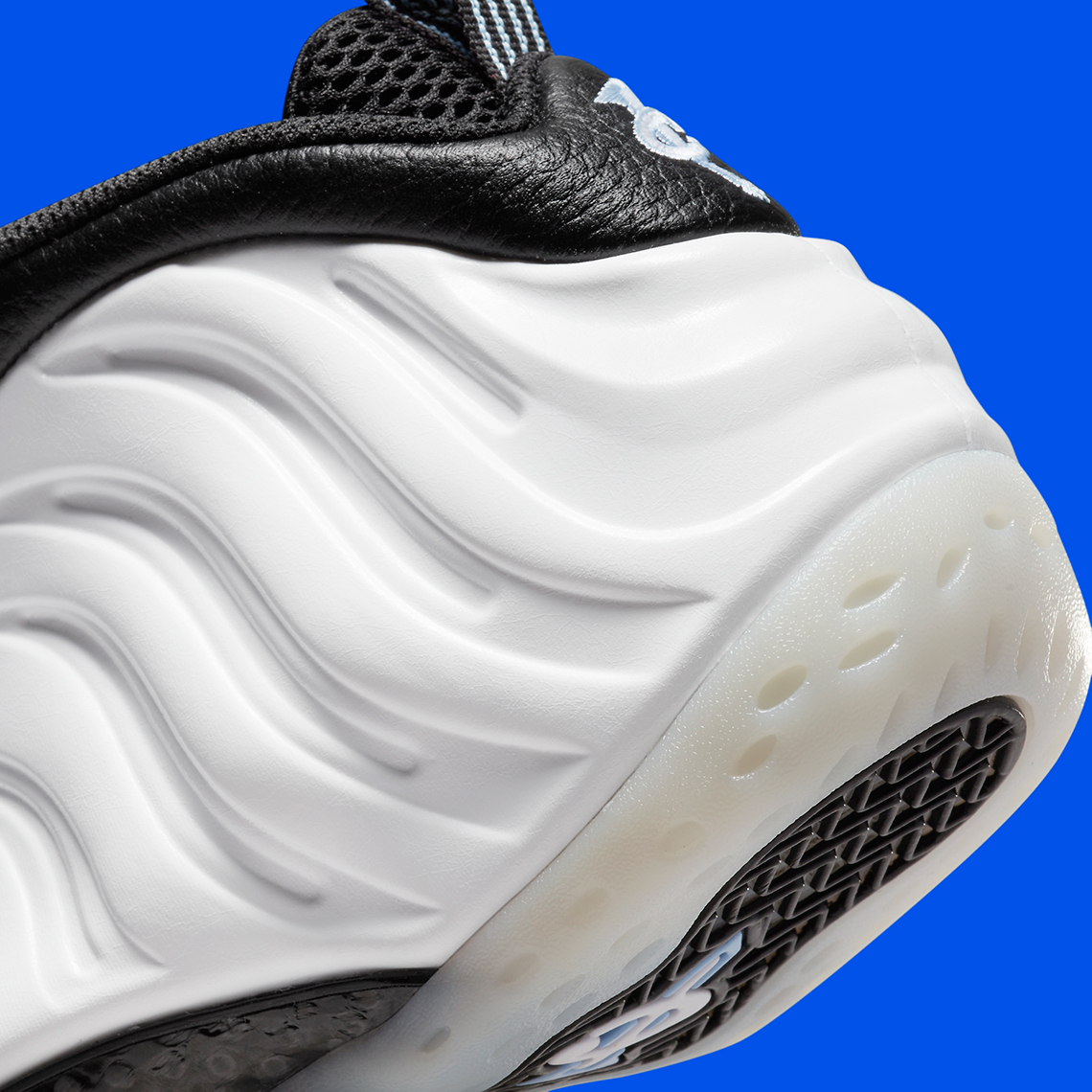 How to clean foamposites on sale bottoms