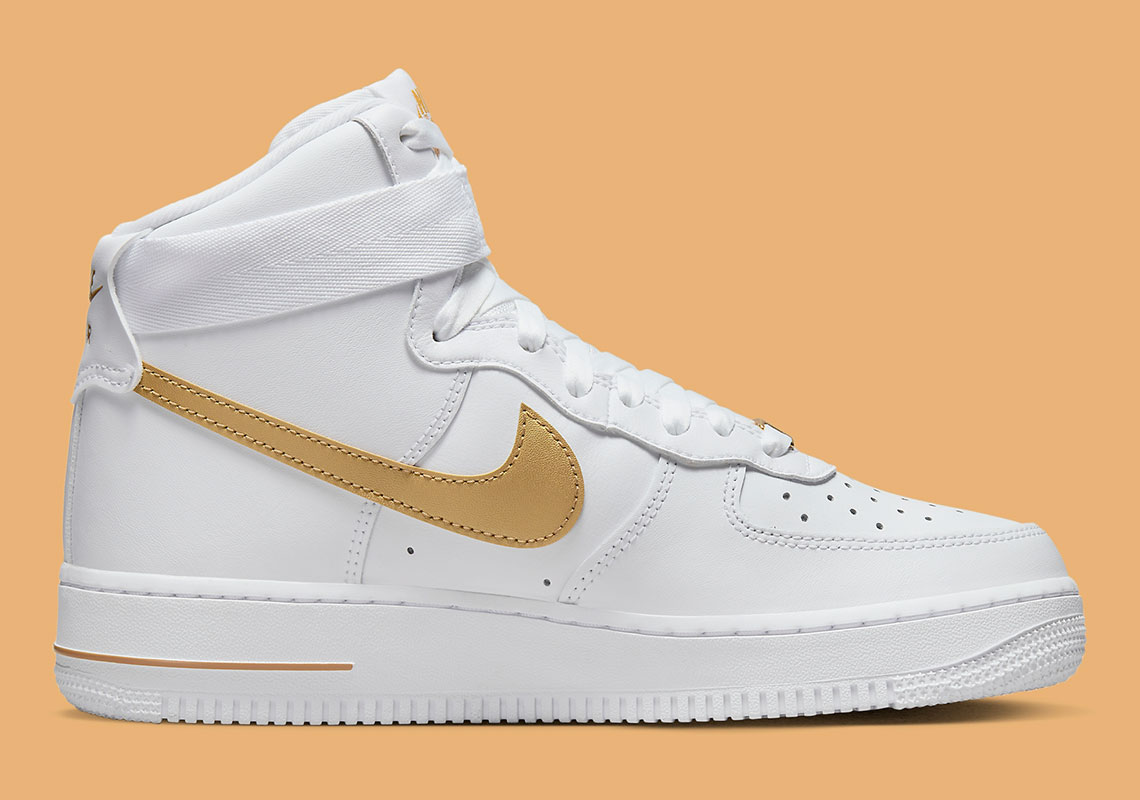 Buy NikeLab Air Force 1 High 'Metallic Gold' - 823297 700