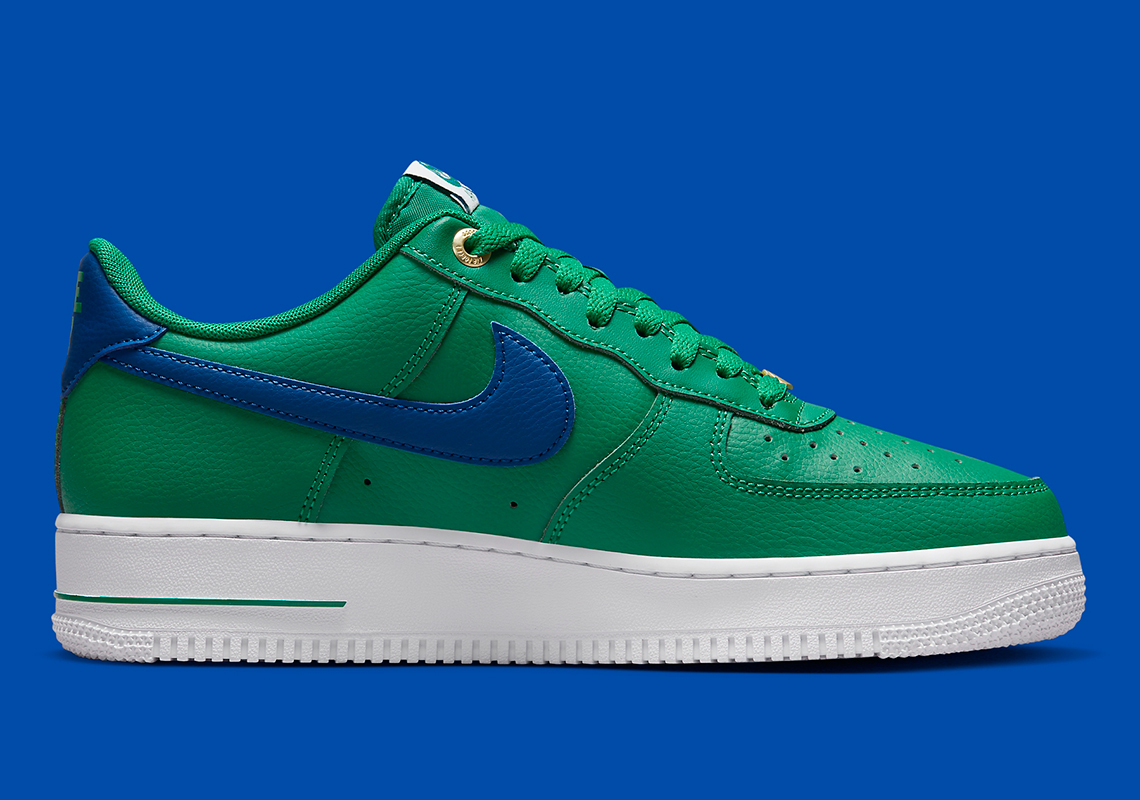 Nike Air Force 1 '07 40th anniversary sneakers in sail white and malachite  green