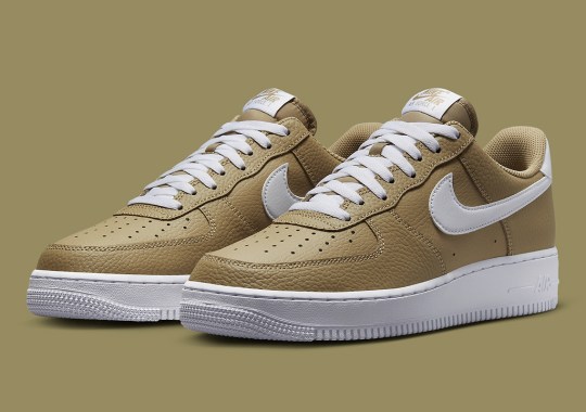 A Dark Olive And White Pairing Simplifies This Nike Air Force 1 Low