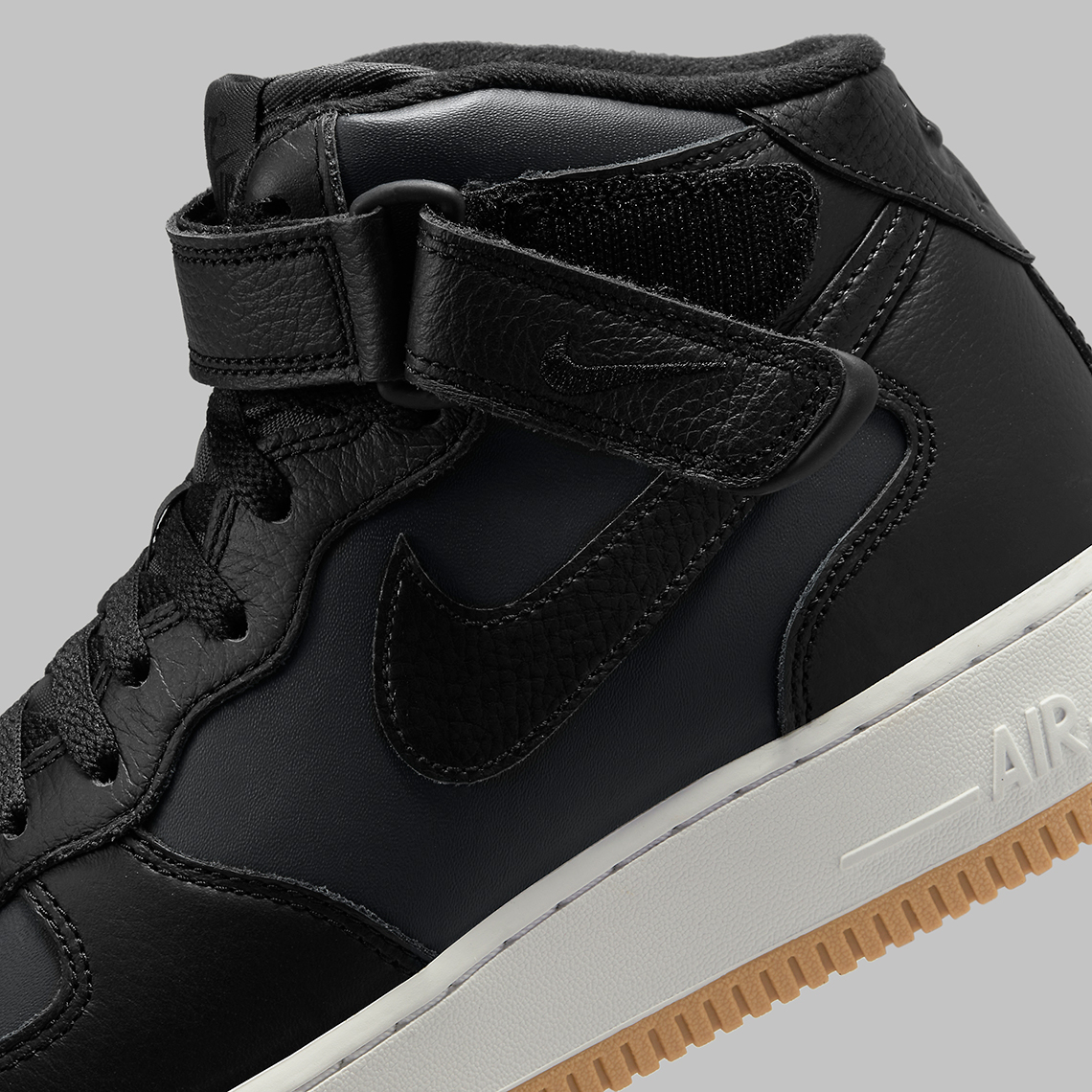 Nike Air Force 1 Mid Black/Gum DV7585-001