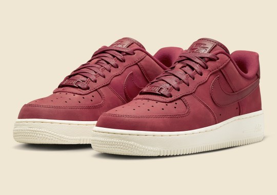 "Light Maroon" And "Sail" Treat The Premium Fabrics Of The Nike Air Force 1 Low