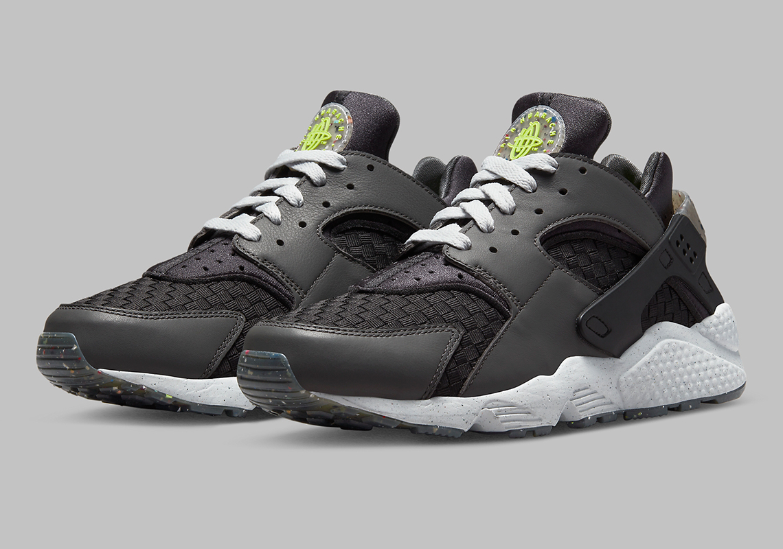 The Nike Air Huarache Next Nature Prepares For Fall With A "Dark Triviality Grey" Offering