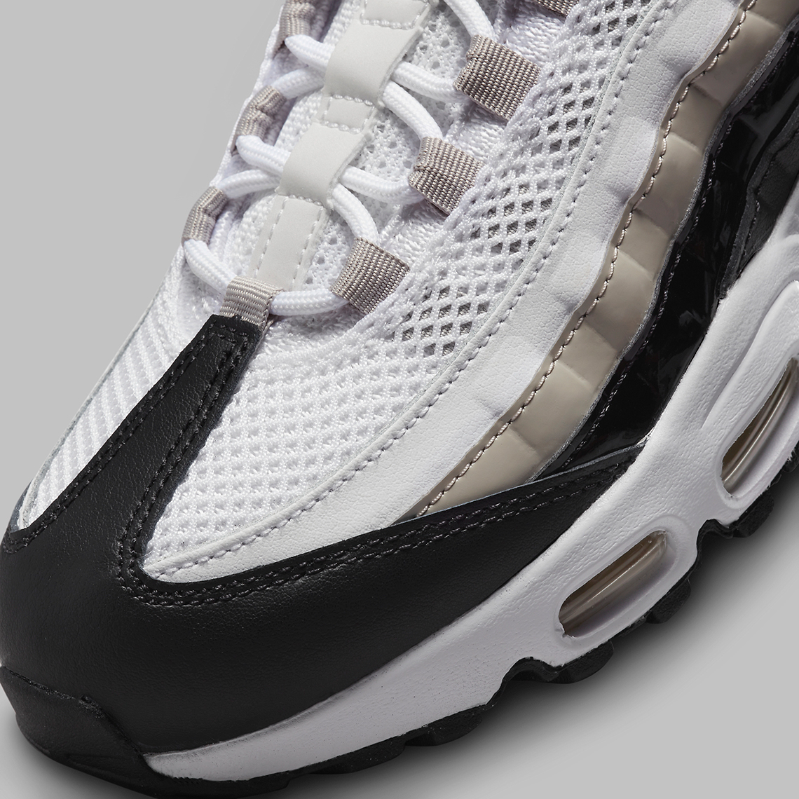 Nike Air Max 95 White / Black / Lite Iron Ore / University Red - DR2550-100