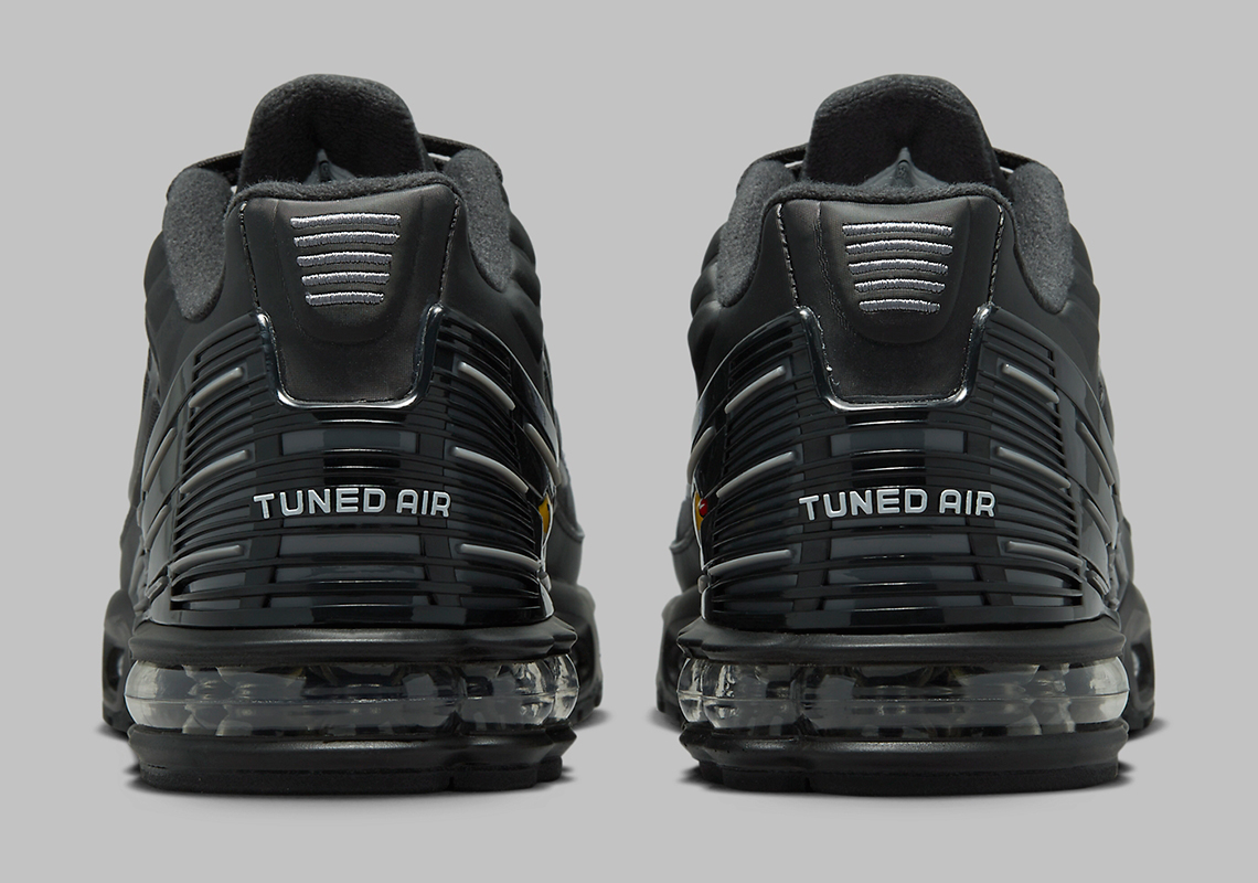 nike air max plus 3 black white stensil FD0659 001 7