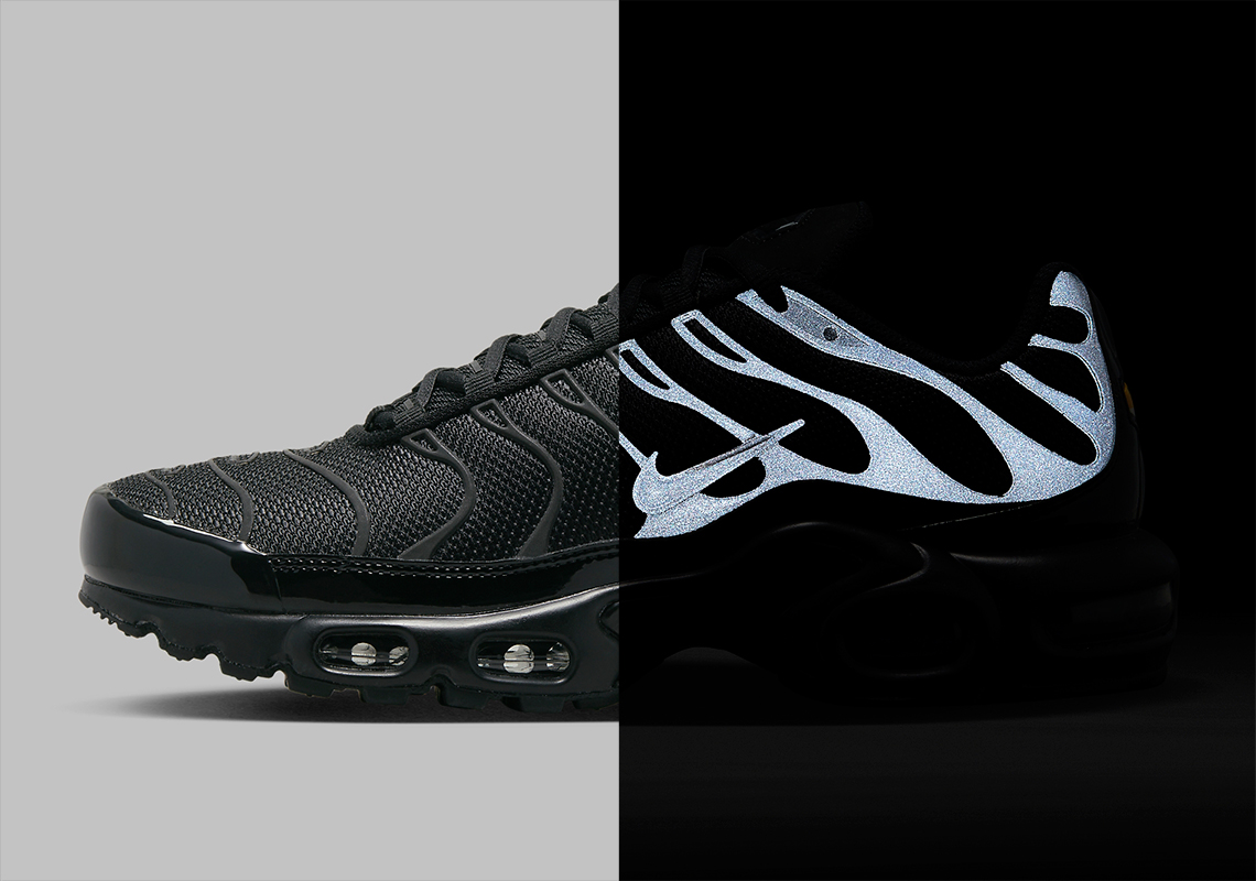 scheuren Harnas kanaal Nike Air Max Plus "Reflective Triple Black" FB8479-001 | SneakerNews.com