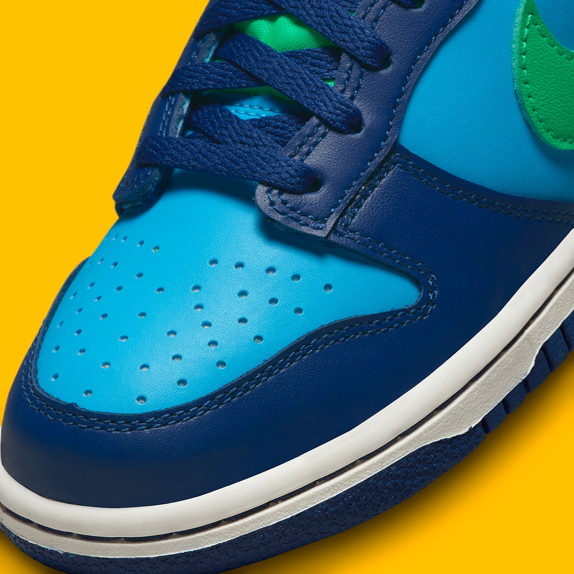 Nike Dunk Low Gs Blue Green Yellow 4