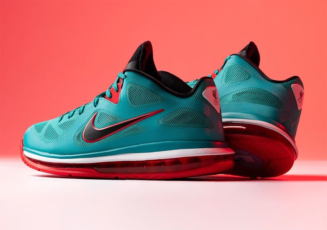 lfc nike lebron 9