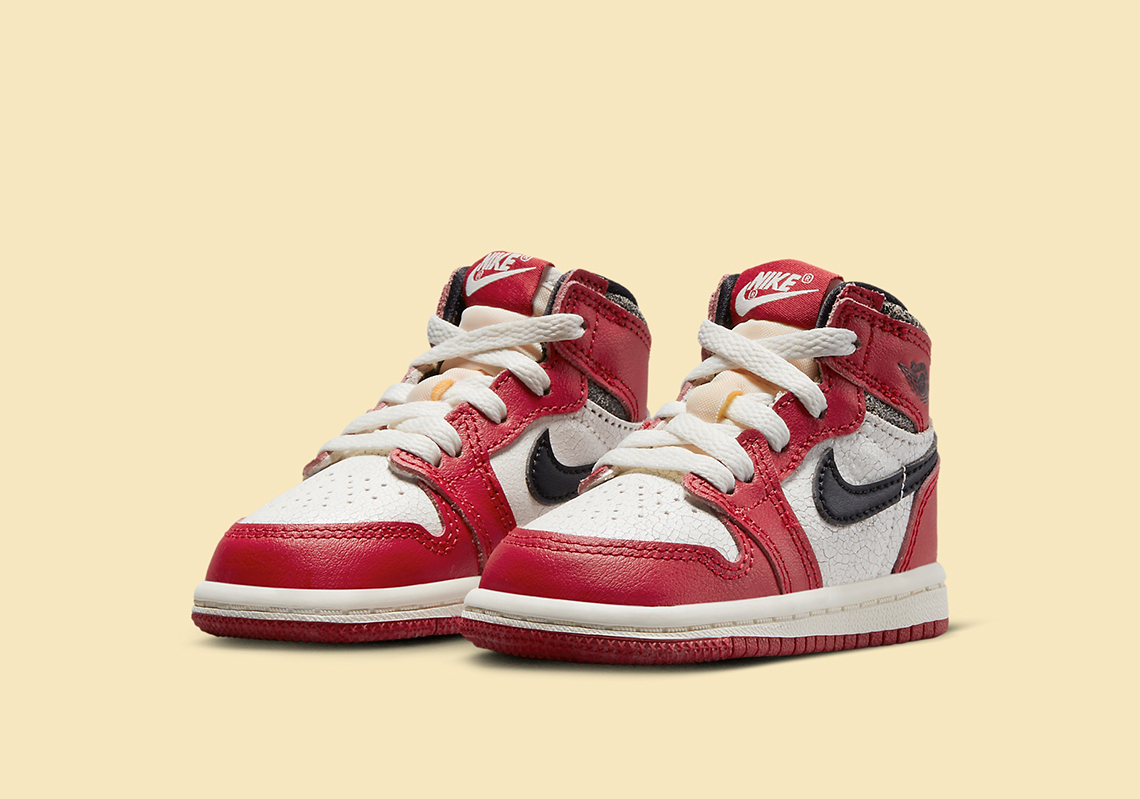 Sneaker News on X: On-Foot Look: Air Jordan 1 Washed Heritage 🧼   / X