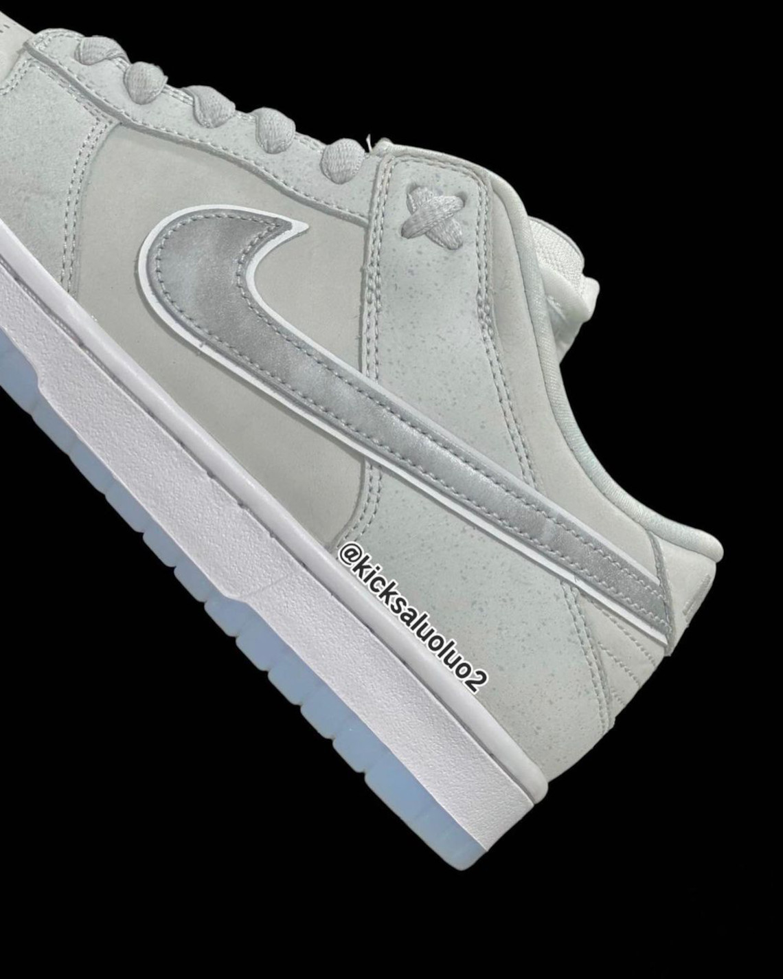 Concepts Nike Dunk Low White Lobster Sample 5