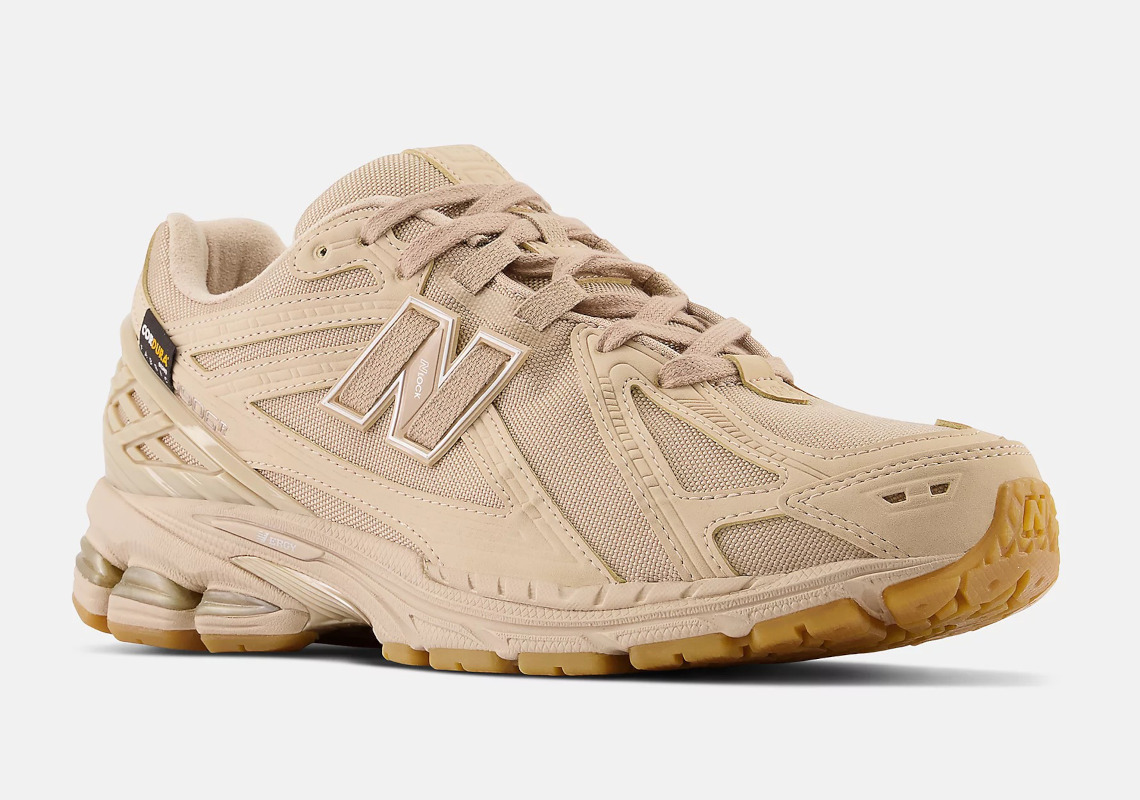 高品質新品 美品 new balance m1906rs カーキ coreura コラボ