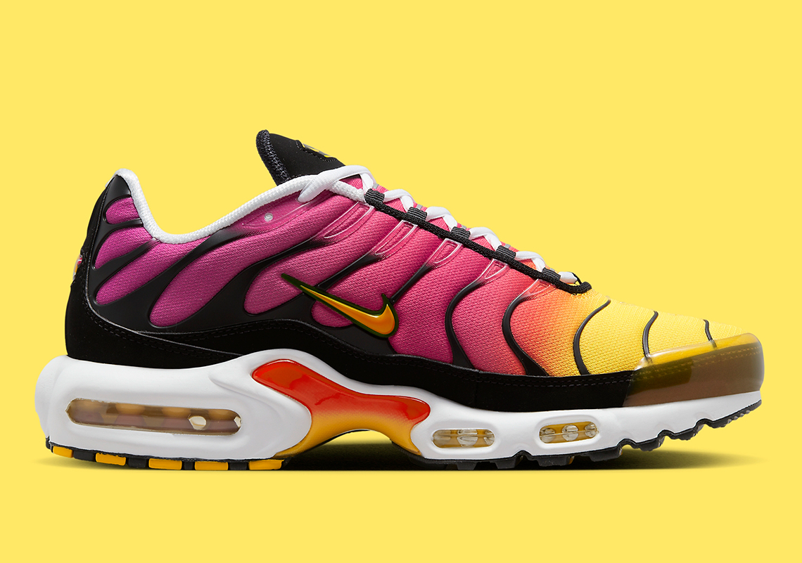 Nike Air Max Plus DX0755-600 Release Info | SneakerNews.com