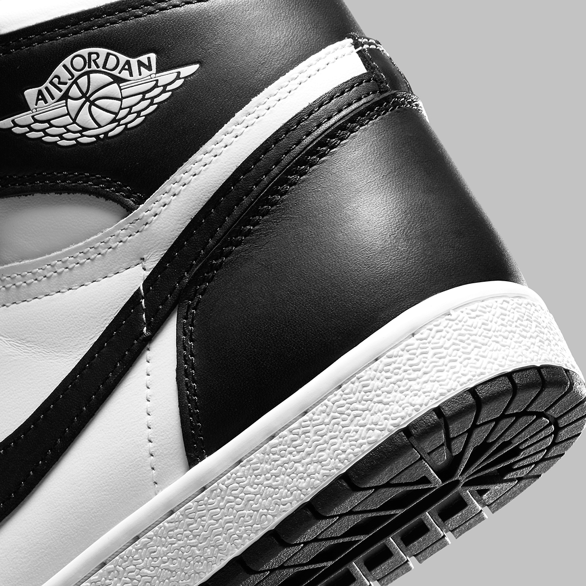 Air Jordan 1 Hi '85 Black/White BQ4422-001 | SneakerNews.com