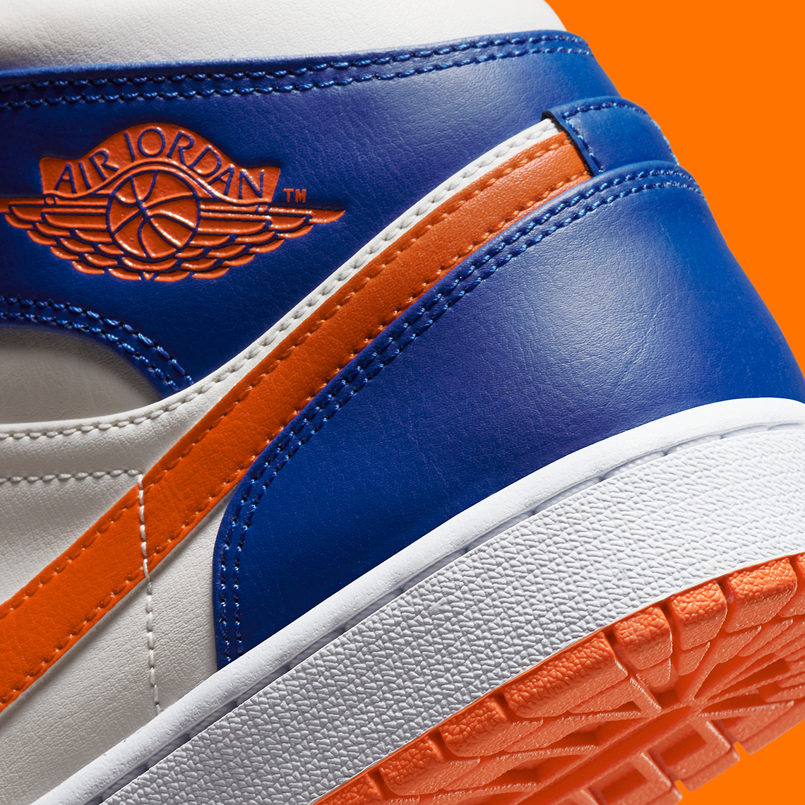 air jordan 1 mid knicks 2