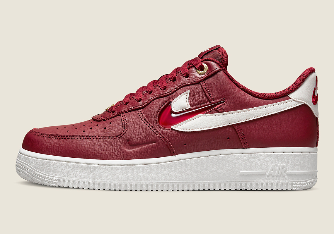 Nike Air Force 1 Low 07 Prm Team Red Sail Gym Red Dq7664 600 6