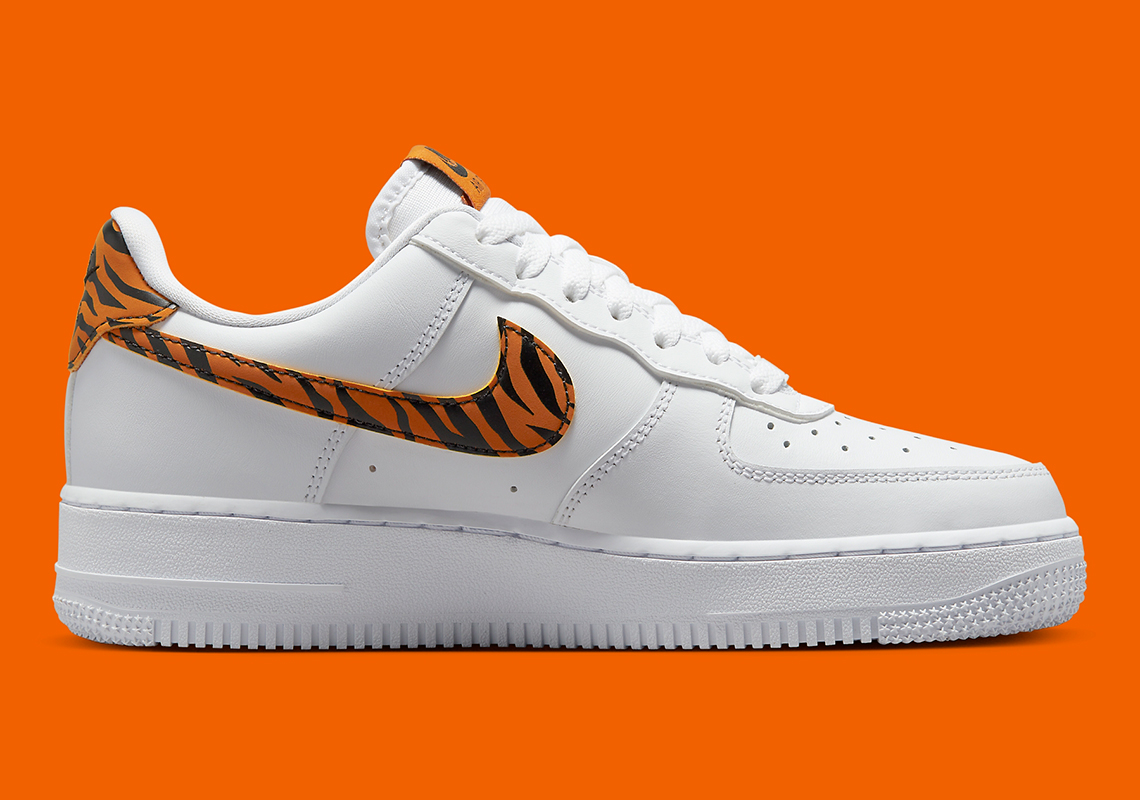 Nike Air Force 1 Low Womens Tiger Stripe Dd8959 108 6