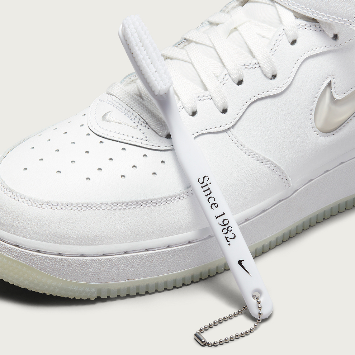 Air force 1 sales 7 mid white