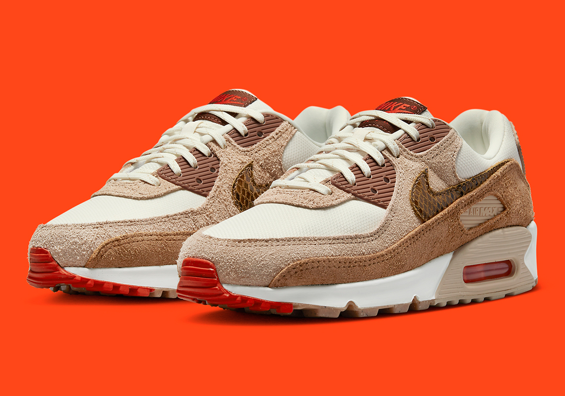 brown nike air max