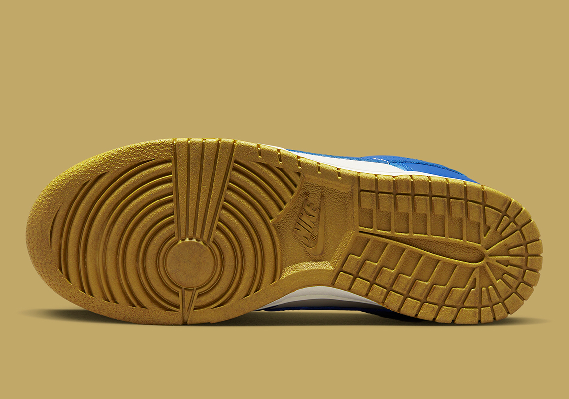 nike icon dunk low royal blue gold 4