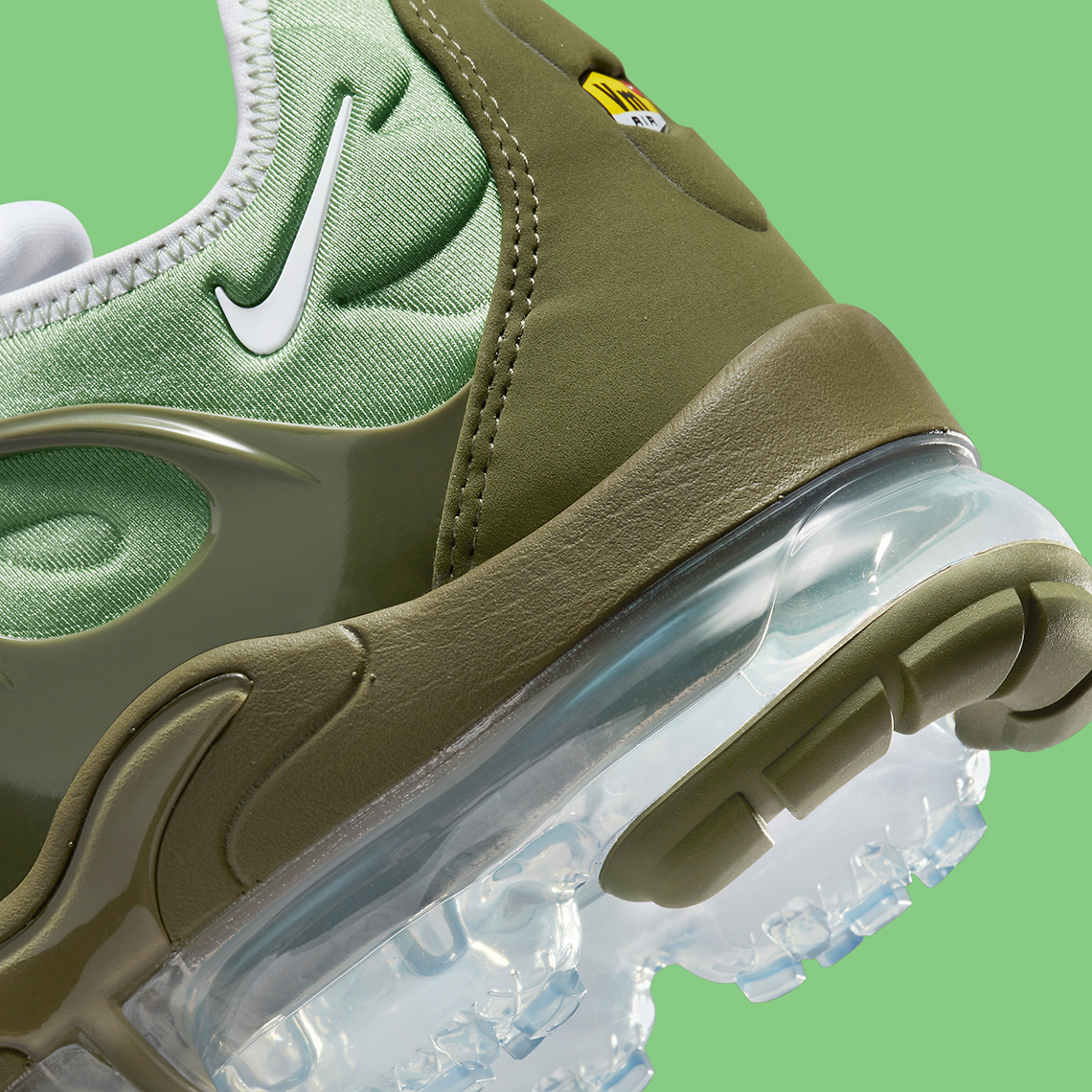 nike vapormax plus green gold