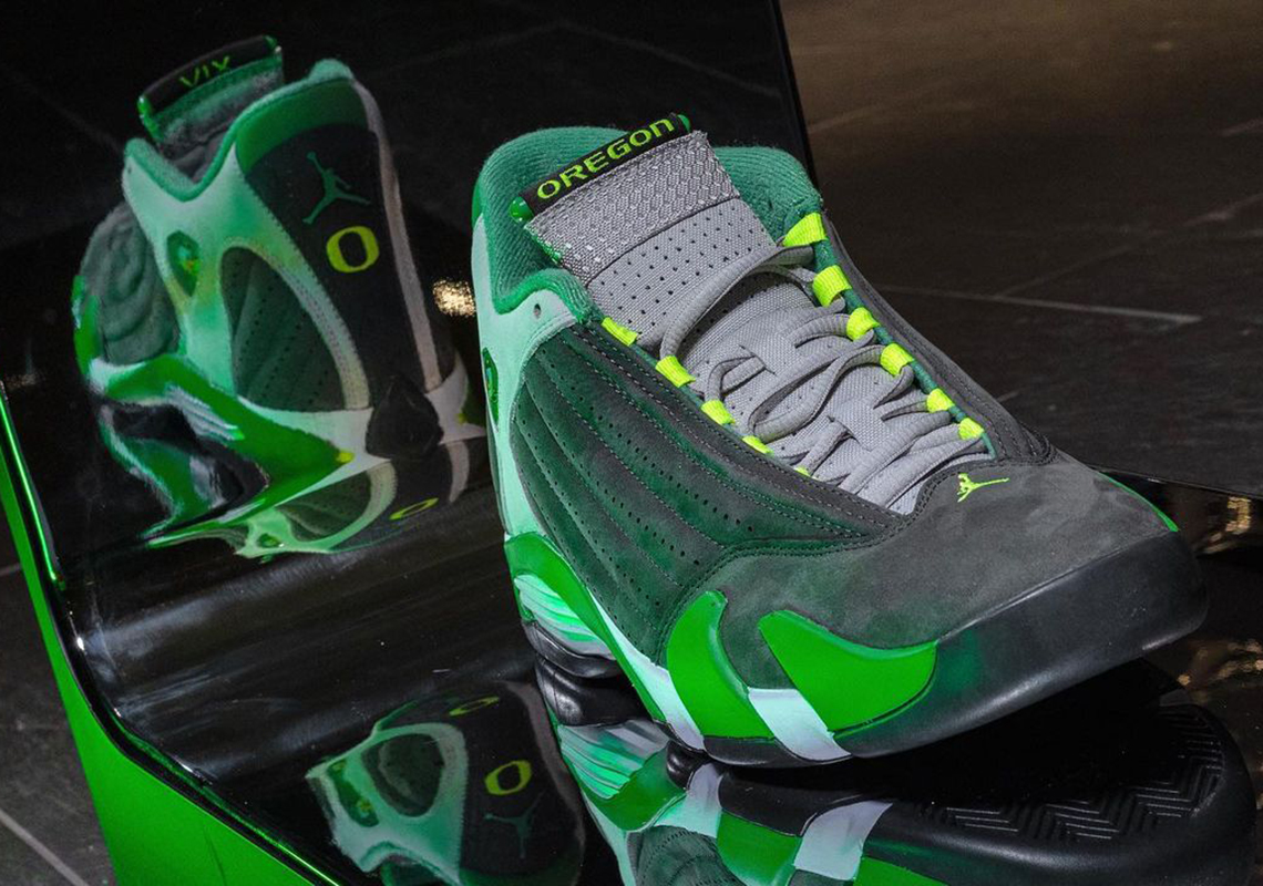 Air Jordan 14 Oregon Ducks PE 2022 | SneakerNews.com