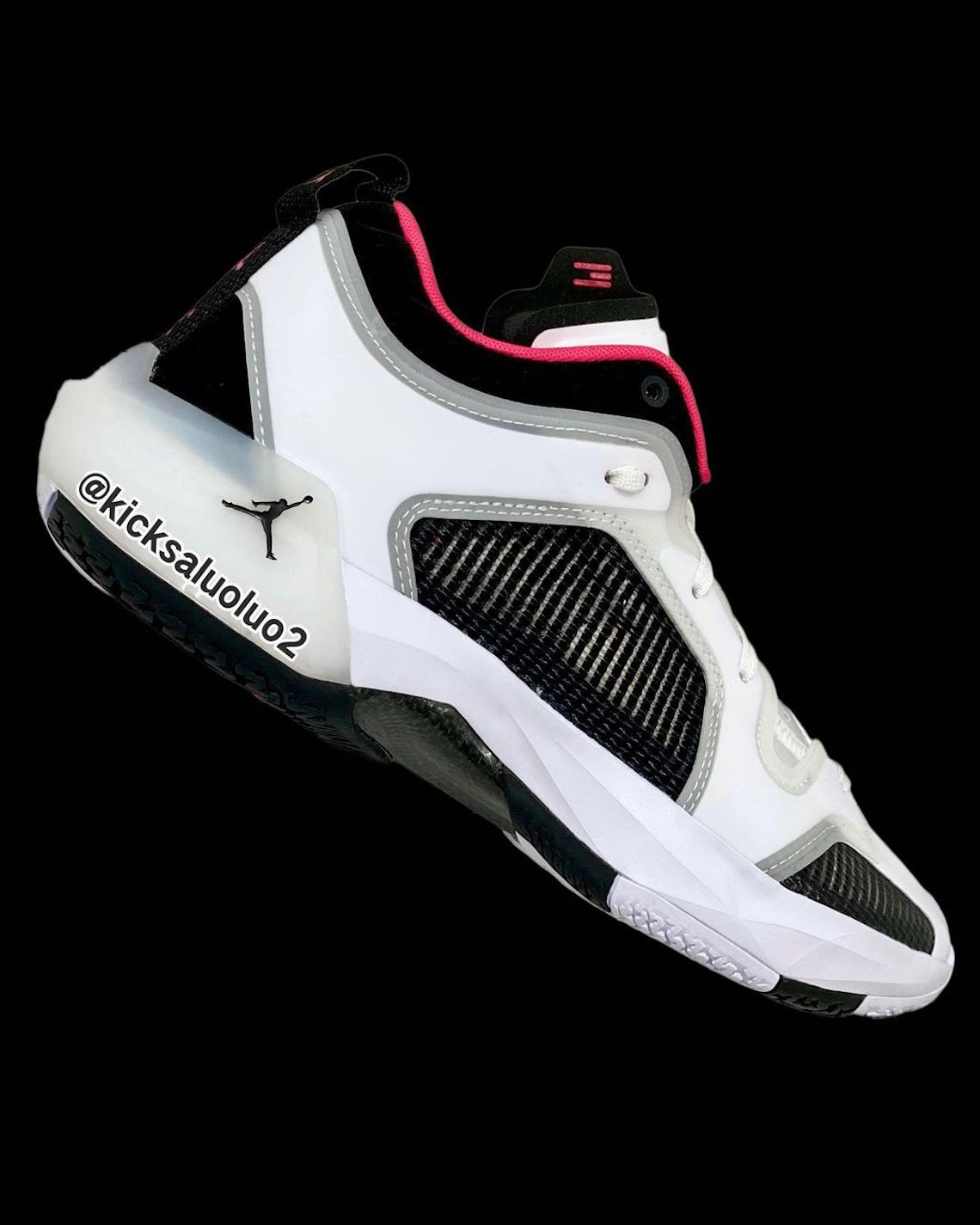 Air Jordan 37 Low White Black Red 01