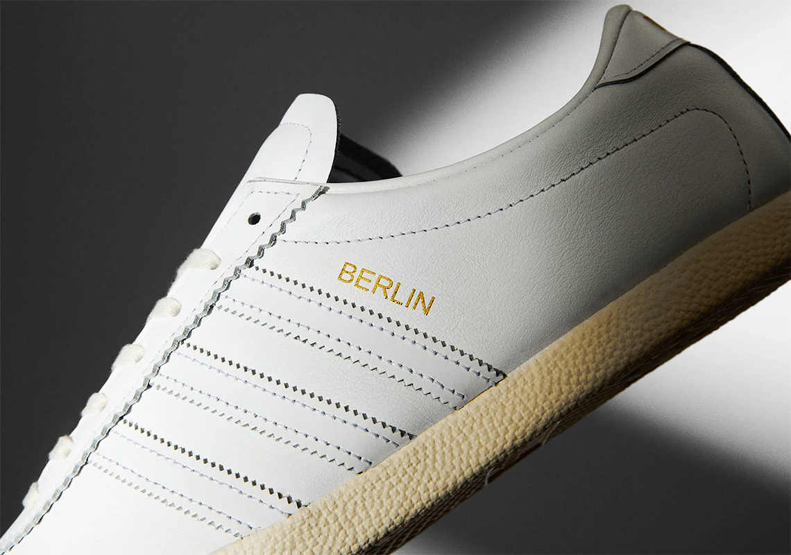 africano sistemático Gallo END adidas Berlin HP9418 Release Date | SneakerNews.com