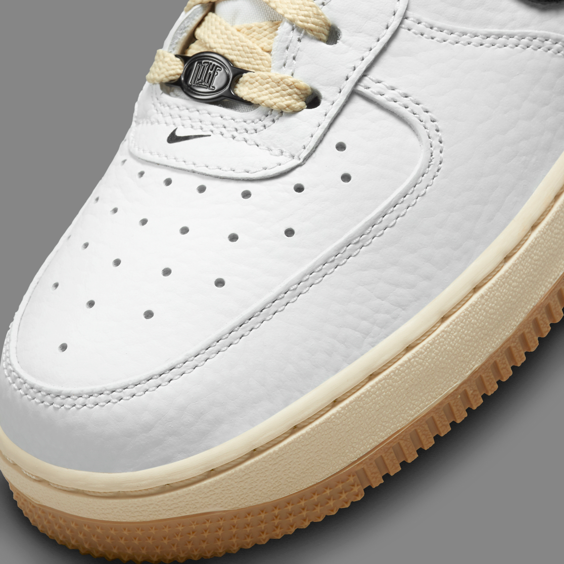 Nike Air Force 1 DR0148 101 8