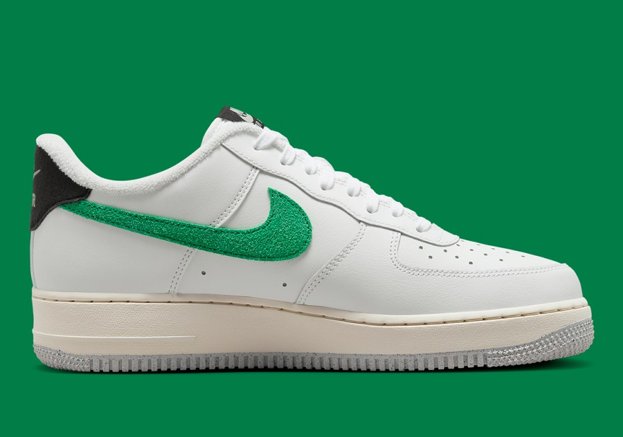 Nike Air Force 1 Summit White Malachite DR8593-100 | SneakerNews.com