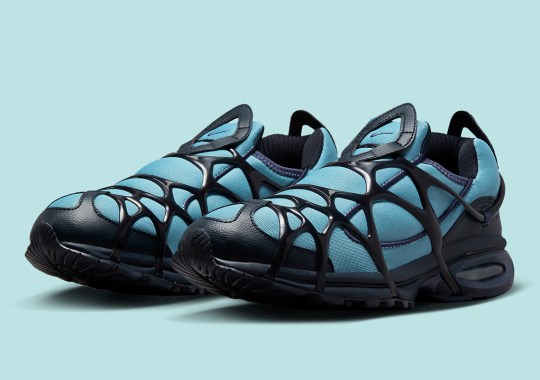 The Nike Air Kukini Dresses Up In Black And Blue