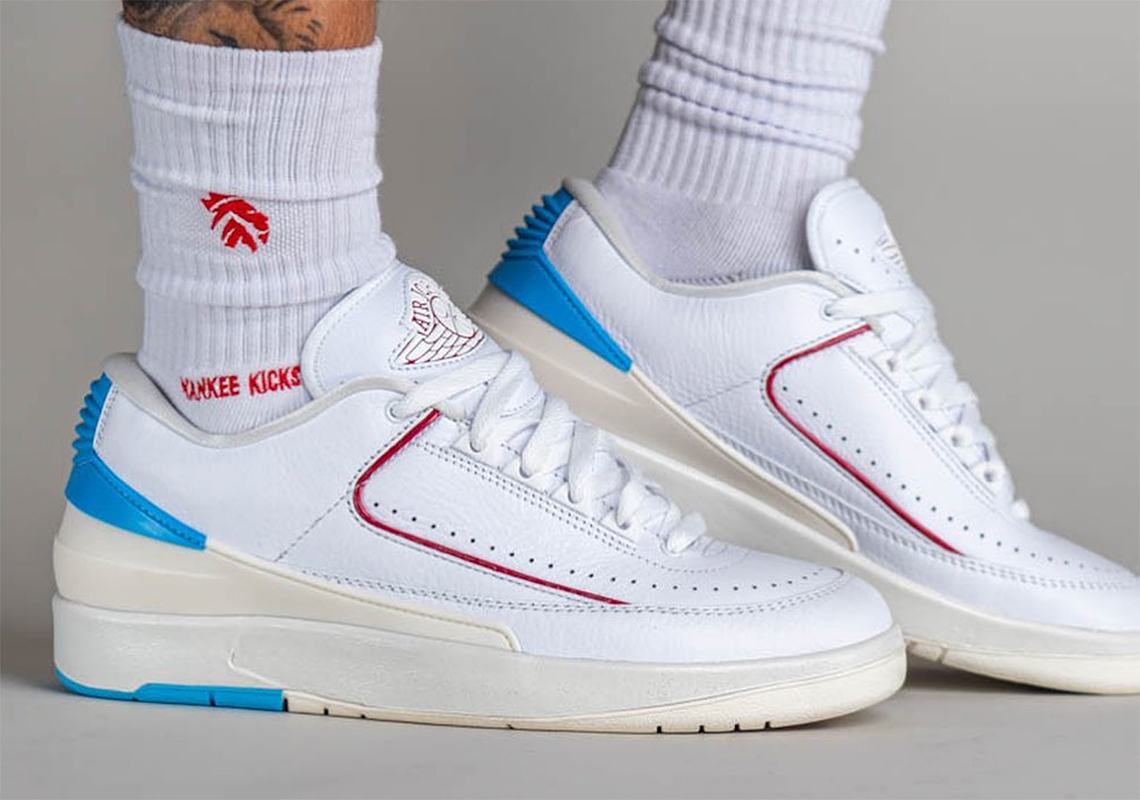 Jordan 2 blue and on sale white